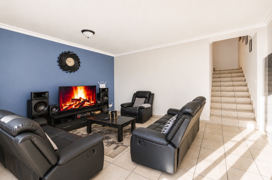 3 Bedroom Property for Sale in Landsmeer Residential Estate North West